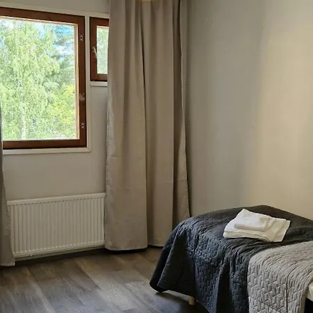 Διαμέρισμα Spacious For 5 *